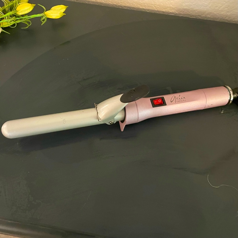 Aria Beauty 1” Curling Iron